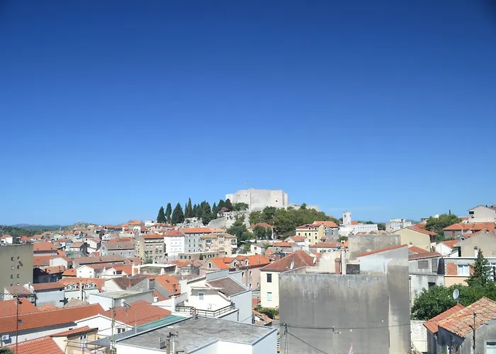 Bebe In Old Town- With Free Parking Apartman *