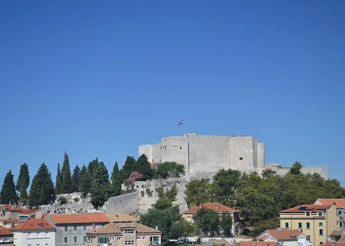 Bebe In Old Town- With Free Parking Apartman